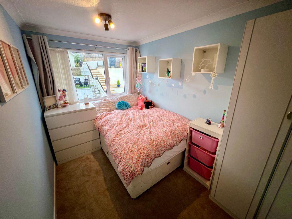 6322516594dc42bbf2a5f0860f3851f47966b659.jpg
