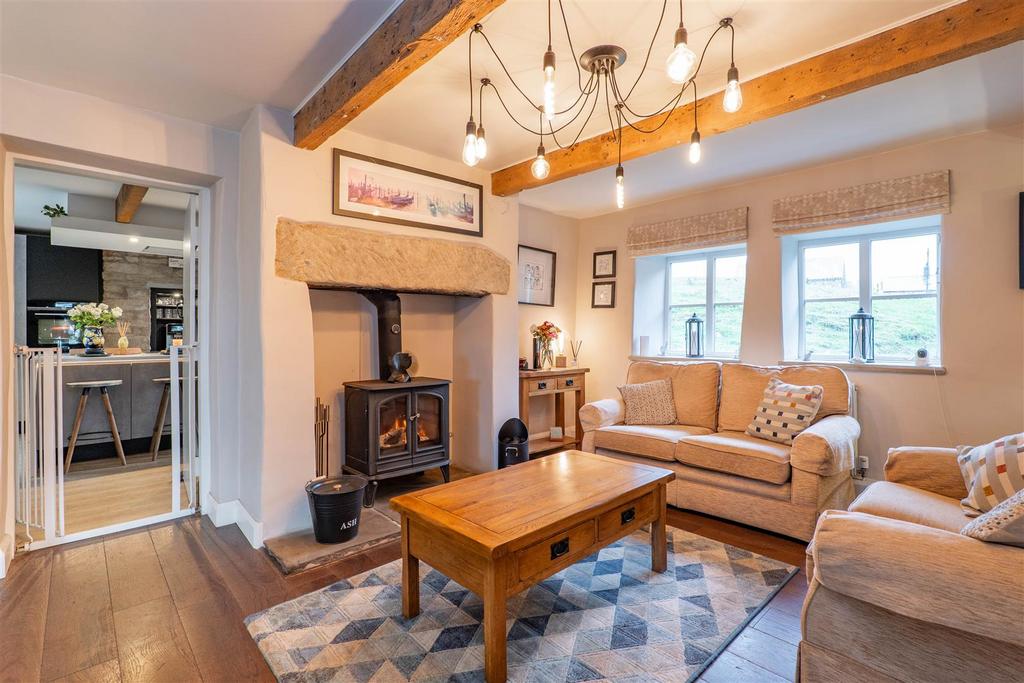 Sitting/Dining Room
