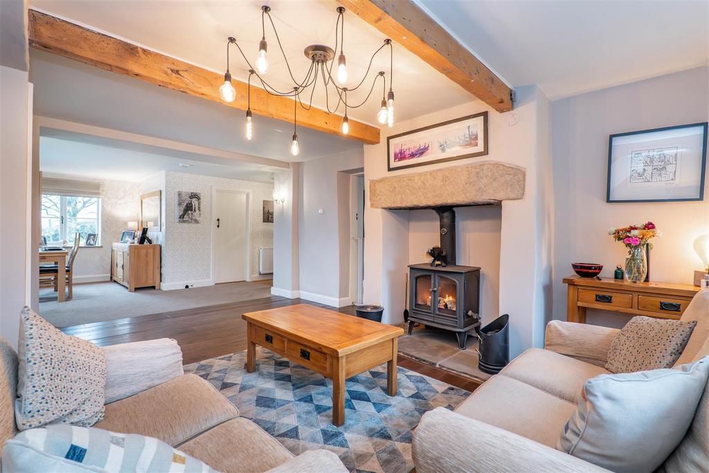 Sitting/Dining Room