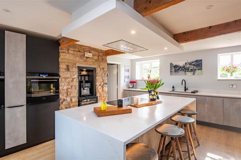 4 bedroom detached house for sale, Tockholes Road, Tockholes,
