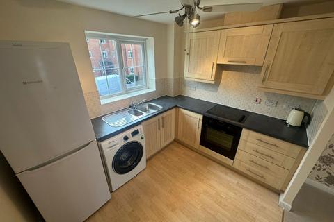 2 bedroom apartment to rent, Wedgbury Close, Wednesbury WS10