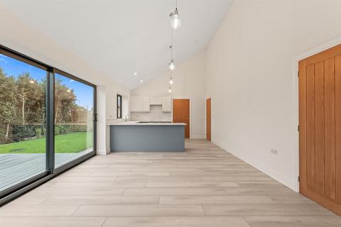 undefined, Hillside Drive, Walton, Chesterfield