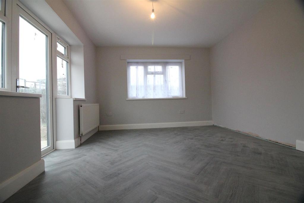 0 C2 D5897-A91 F-4860-8195-F0168 DC9 BA7 D.jpeg