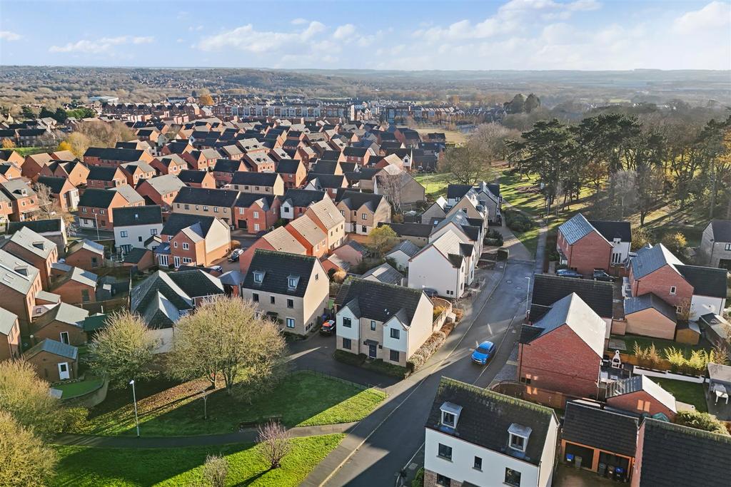 5 Jennings Cl Web11.jpg