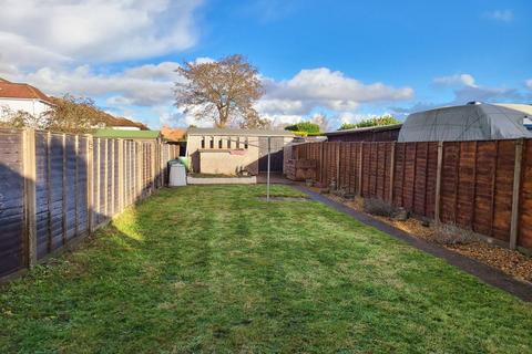 2 bedroom detached bungalow for sale, Sunset Road, Central Totton, SO40