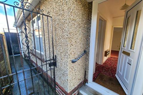 2 bedroom detached bungalow for sale, Sunset Road, Central Totton, SO40