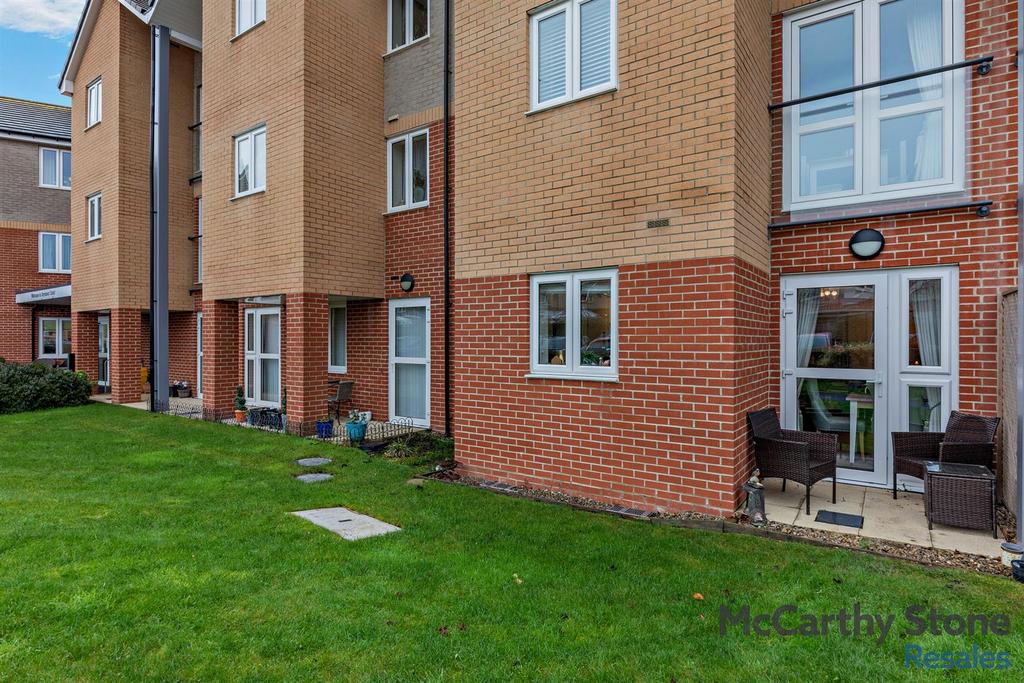 8672489-exterior05-800.jpg