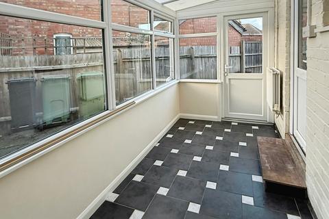 3 bedroom semi-detached house for sale, Grosvenor Crescent, Oadby, LE2