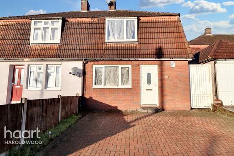2 bedroom semi-detached house for sale, Keats Avenue, Romford