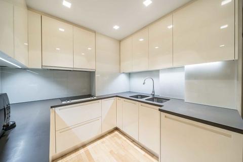 3 bedroom flat to rent, Upper Grosvenor Street, London W1K