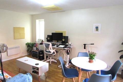 undefined, Belvoir Court, Harrow, HA3 8AB