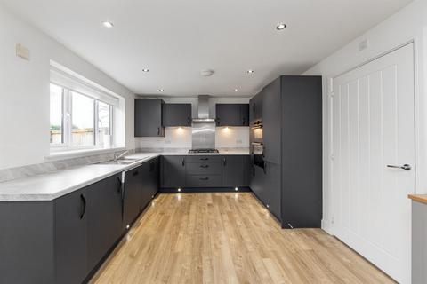 undefined, Preston PR4