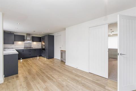 undefined, Preston PR4