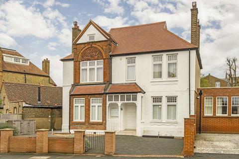 undefined, Ambleside Avenue, London SW16