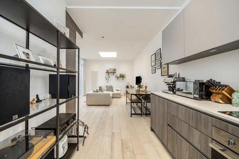 undefined, Ambleside Avenue, London SW16