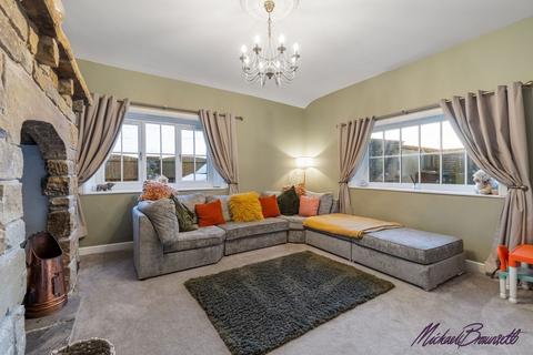 undefined, Moorside Place, Bradford BD13