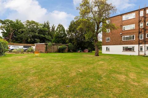 3 bedroom flat to rent, Willesden Lane, London NW6