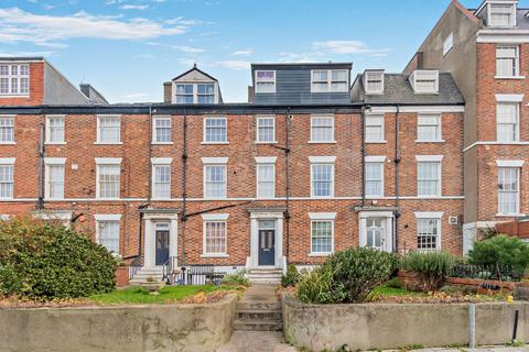 2 bedroom flat for sale, North Marine Road, Scarborough, YO12