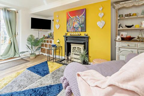 2 bedroom flat for sale, North Marine Road, Scarborough, YO12