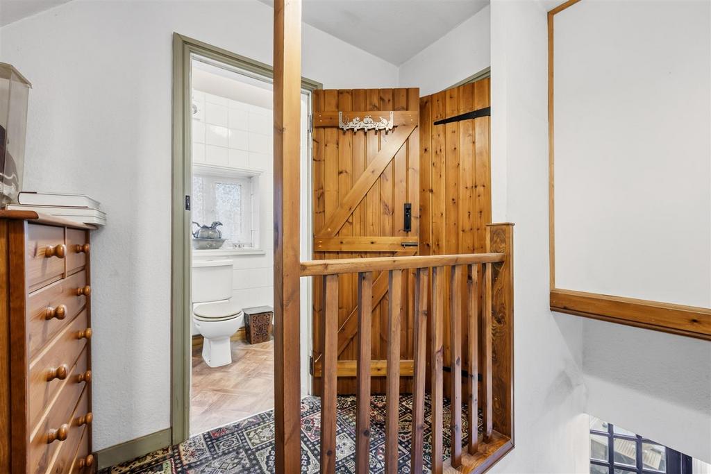 First floor landing.jpg
