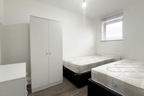 2 bedroom flat to rent, Washbourne Court, Acton Close, Edmonton, N9