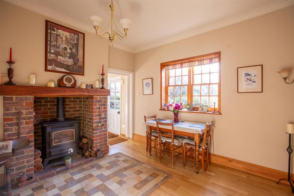 Breakfast Room