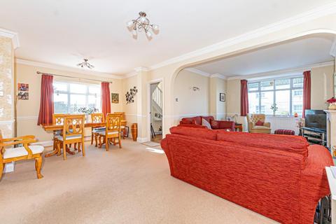 4 bedroom detached house for sale, Heath Road, Leighton Buzzard