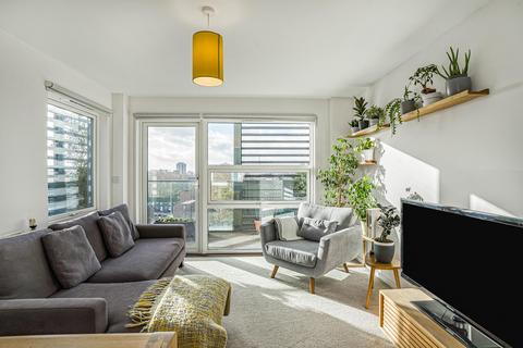2 bedroom apartment to rent, Bayston Street, London, E3