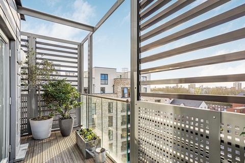 2 bedroom apartment to rent, Bayston Street, London, E3