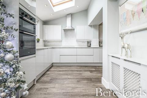 4 bedroom semi-detached house for sale, Springfields, Dunmow, CM6