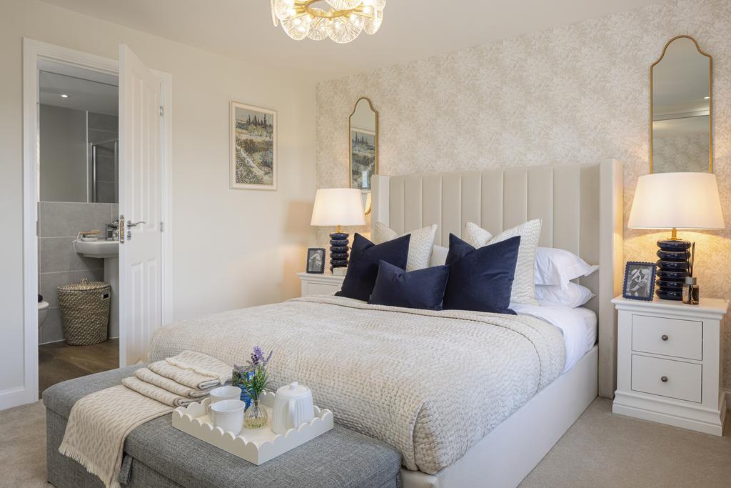 Main bedroom with en suite in the 4 bedroom...