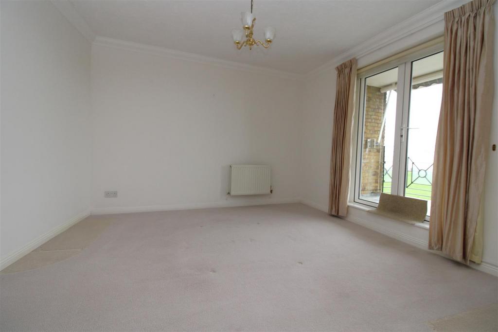 Dining Area.JPG