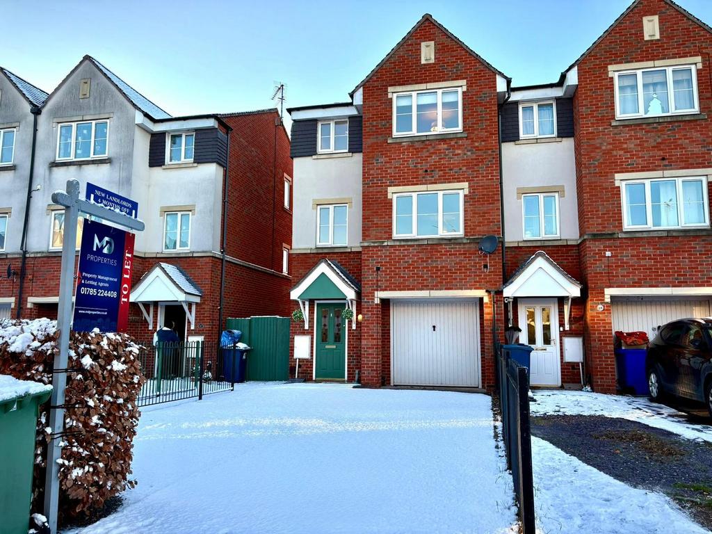 4 bed Town House