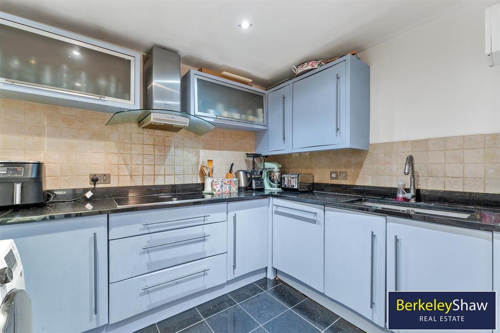 Kitchen (2)