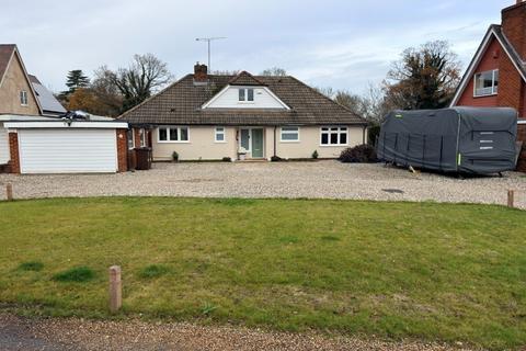 undefined, Copse Mead, Reading RG5