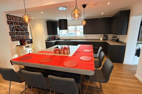 undefined, Copse Mead, Reading RG5
