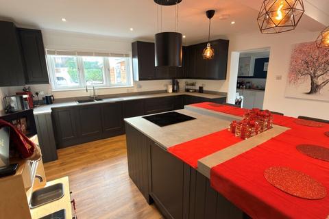 undefined, Copse Mead, Reading RG5