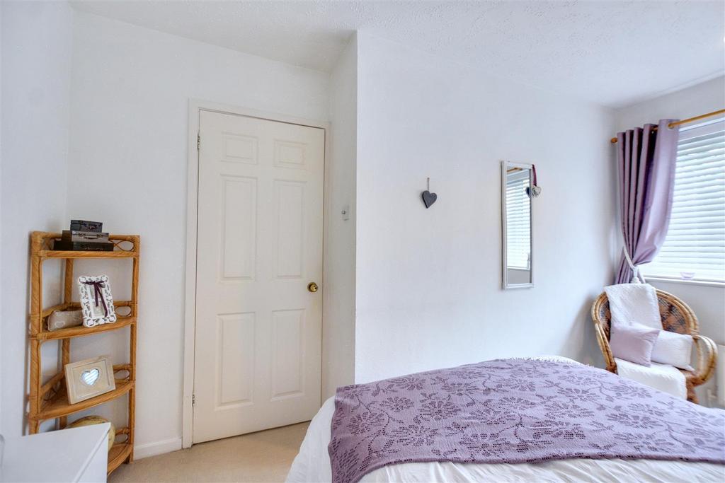 Bedroom 1 3.jpeg