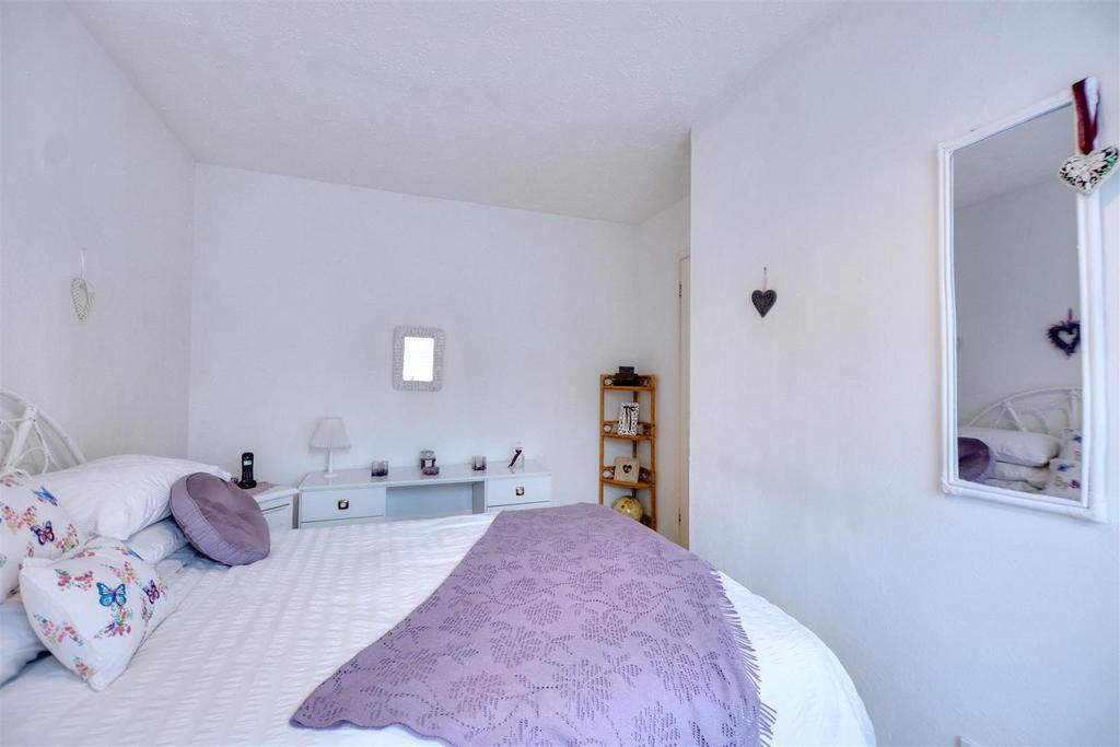 Bedroom 1 2.jpeg