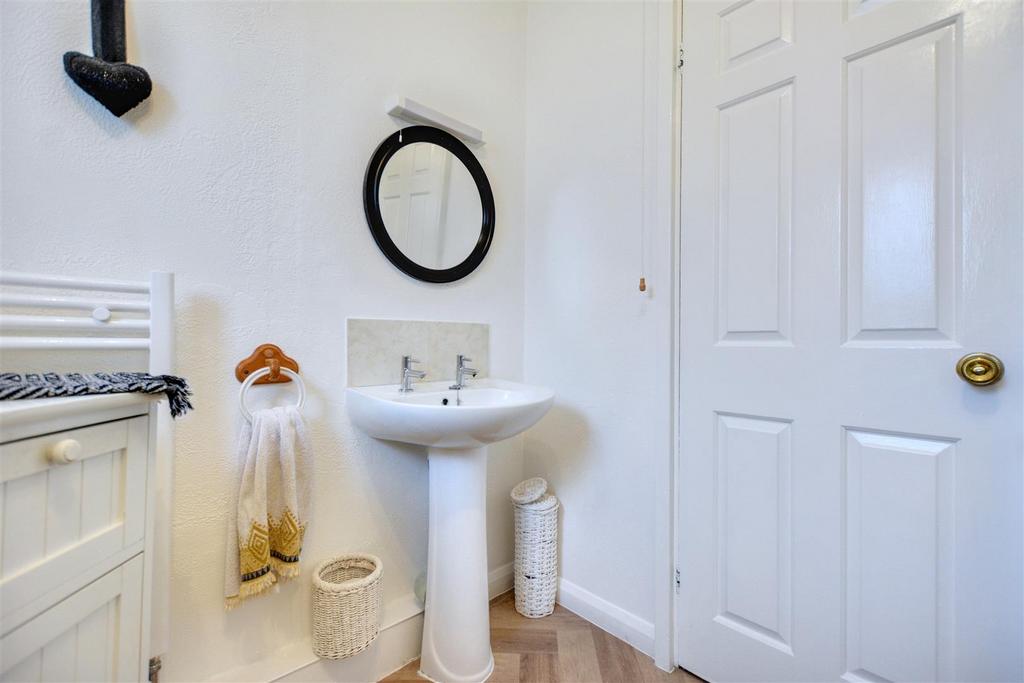 Shower Room 1.jpeg