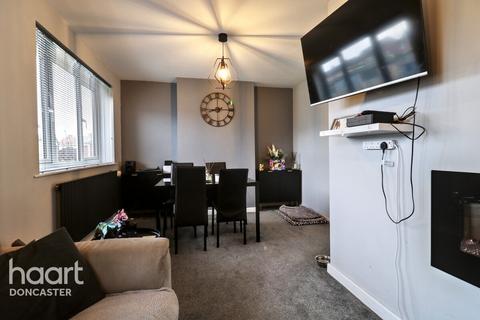 2 bedroom semi-detached house for sale, Smillie Road, Rossington, Doncaster
