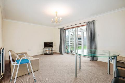 undefined, Plas Edwards, Tywyn LL36