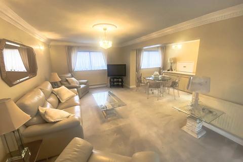 2 bedroom apartment to rent, Spencer Close, Finchley, London, N3