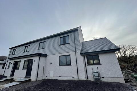 4 bedroom semi-detached house to rent, Cae Gwigin, Talybont, Gwynedd, LL57