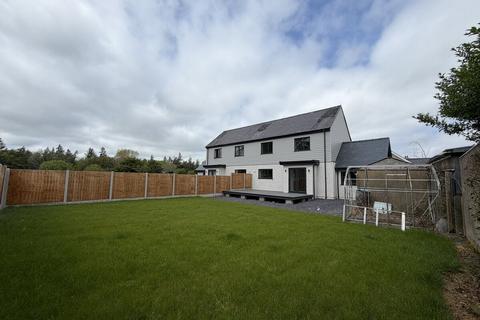 4 bedroom semi-detached house to rent - Cae Gwigin, Talybont, Gwynedd, LL57