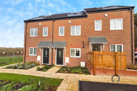 3 bedroom terraced house to rent, Zeppelin Gardens, Nottingham NG16