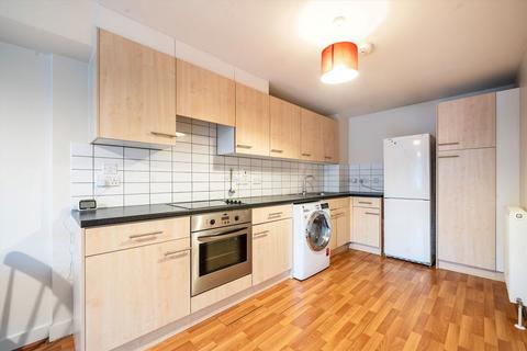 1 bedroom flat to rent, Normandy Place, London W12