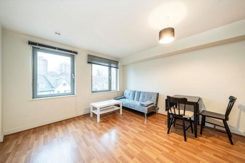 1 bedroom flat to rent, Normandy Place, London W12