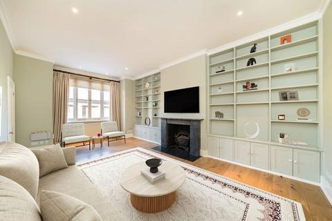 undefined, The Green, London SW19