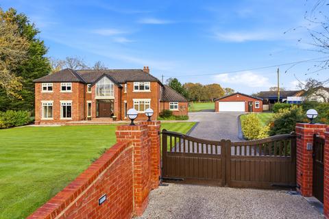 4 bedroom detached house for sale, Wood Lane, Mobberley, WA16